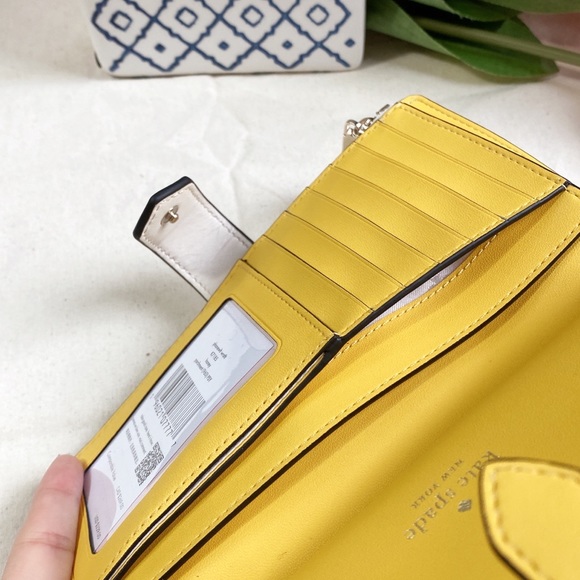 Kate Spade honey bee phone wallet wristlet - Picture 10 of 13